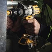 Dewalt DCD996P2 18V 5.0AH KÖMÜRSÜZ DARBELİ VİDALAMA - MATKAP
