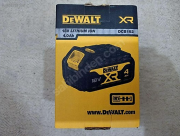 Dewalt Dcs380m2  18 Volt 4 Ah Şarjlı Tilki Kuyruğu Testere Makinesi