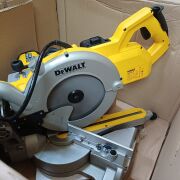 Dewalt Dws778 1850Watt 250Mm Profesyonel Raylı Gönye Testere
