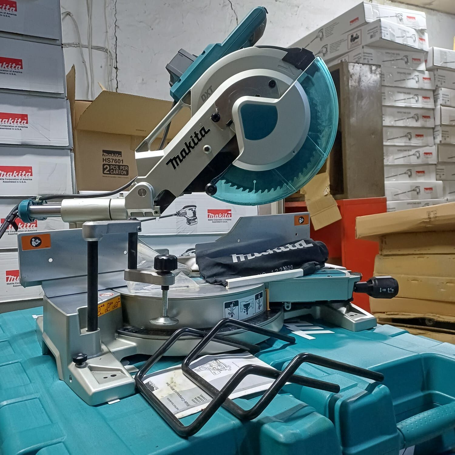 Makıta LS1016 Raylı Gonye Kesme Tezgahı