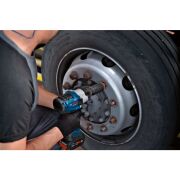 Bosch Professional GDS 18V-1050H 5.0 Ah Çift Akülü Somun Sıkma Makinesi - 06019J8522