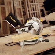 Stanley SM16 Gönye Kesme Makinası 1650 W 254 mm