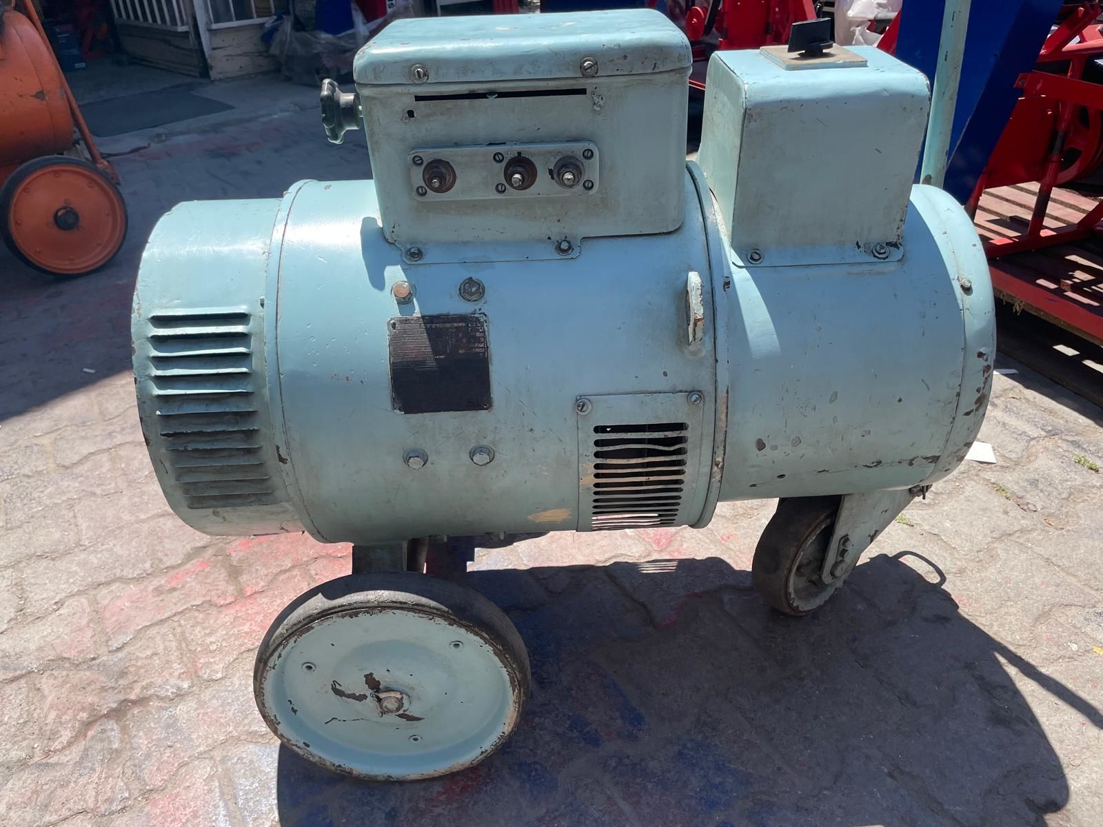 Çoklu  Elegroden Kaynak Makinası 2. El 380v Welding Converter